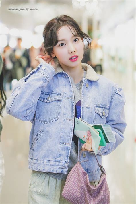 twice nayeon styles